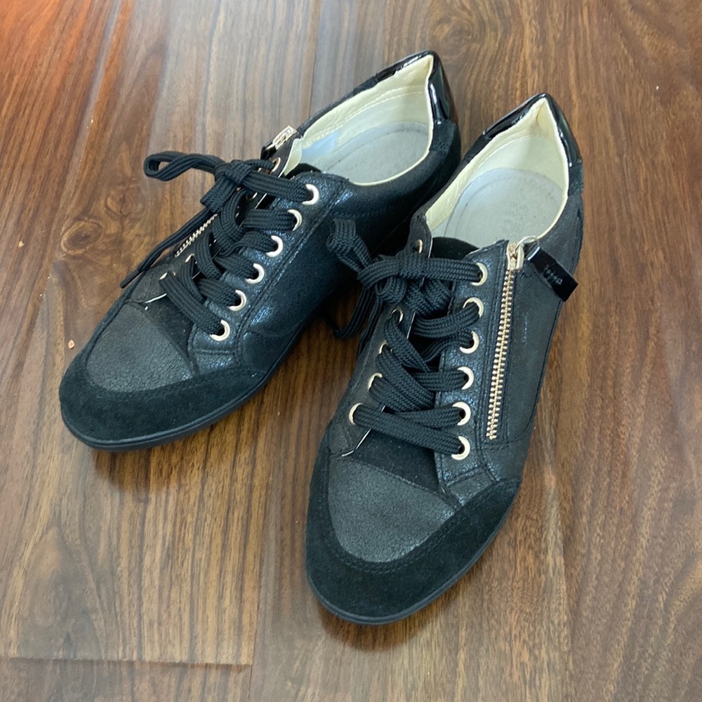 Geox Black Leather Sneakers with Zipper Detail